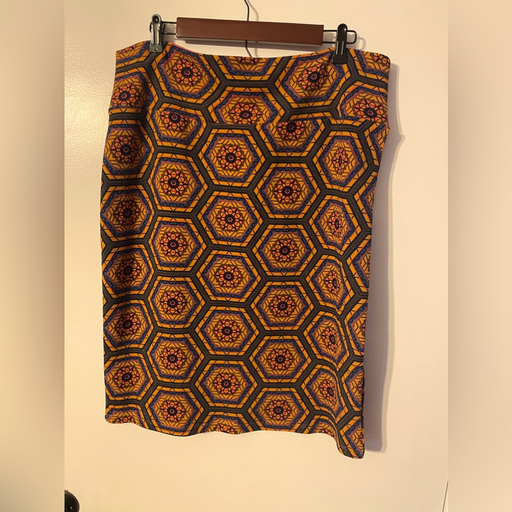 LULAROE Cassie pencil skirt. Navy/orange/red geometric pattern. 2XL